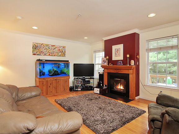 5th image of 103 Mountainside Dr
