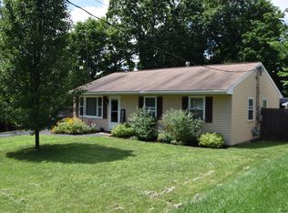 7 Walsh Pl, Latham, NY 12110