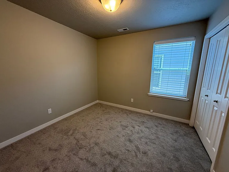 2839 E Apricot Dr — Photo 14