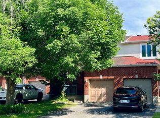 126 Daventry Cres, Ottawa, ON K2J 4M7