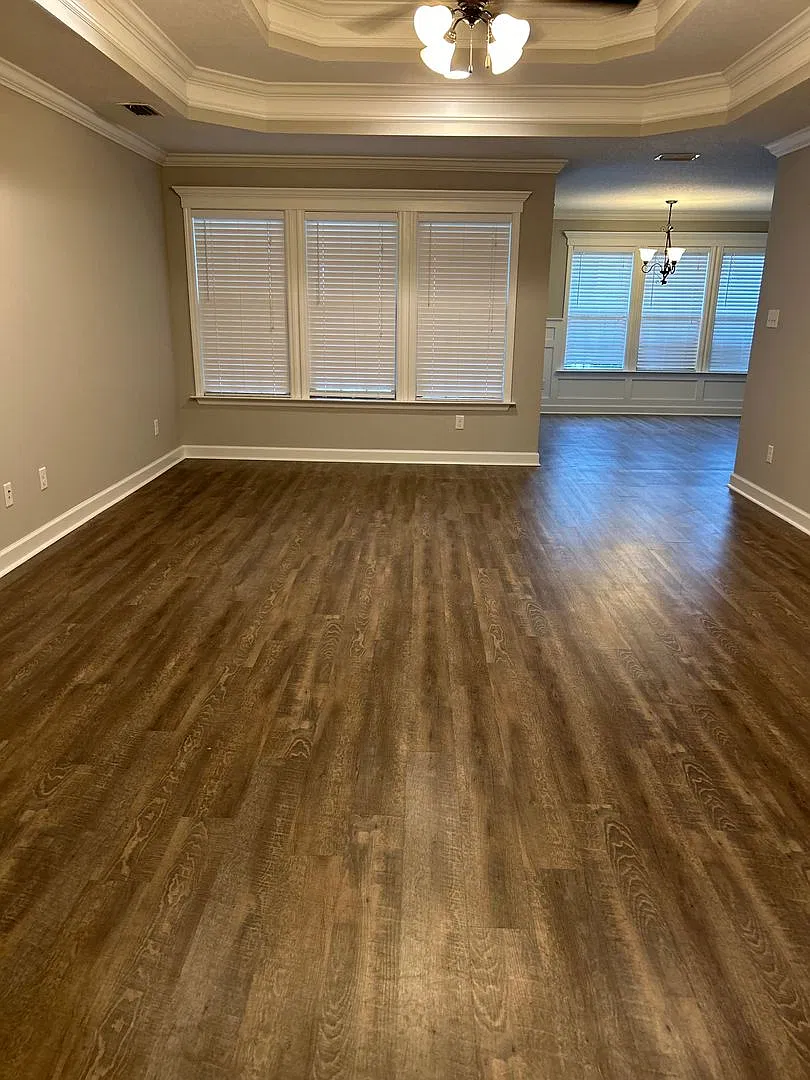 Beautiful 3-Bedroom, 2-Bath Home with Fenced Backyard — Photo 3
