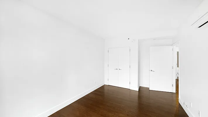 Rented by Keller Williams NYC | media 23