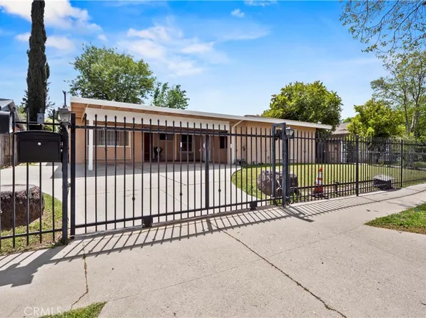 23842 Archwood St, West Hills, CA 91307