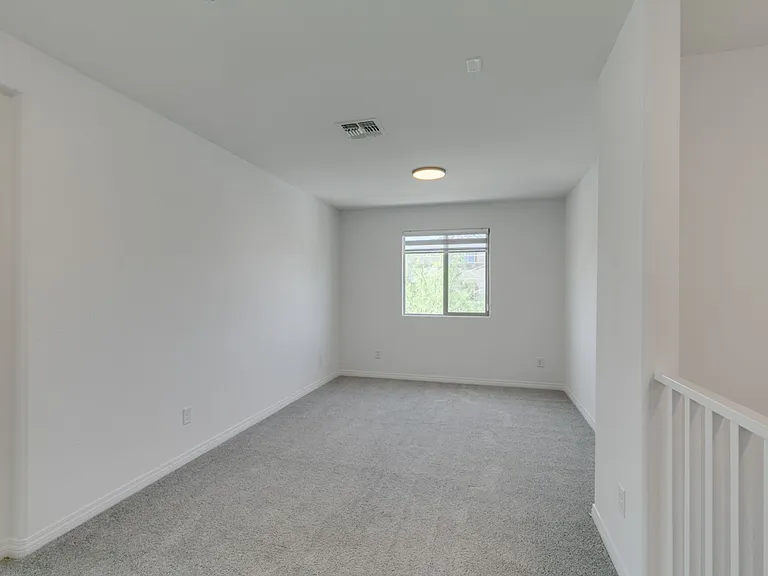 10303 Dallington St — Photo 34