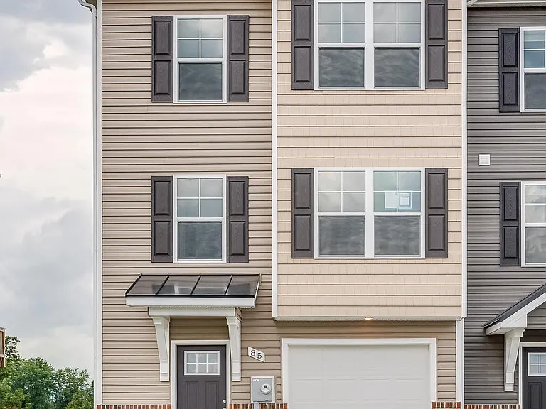 85 Moses Dr — Photo 2