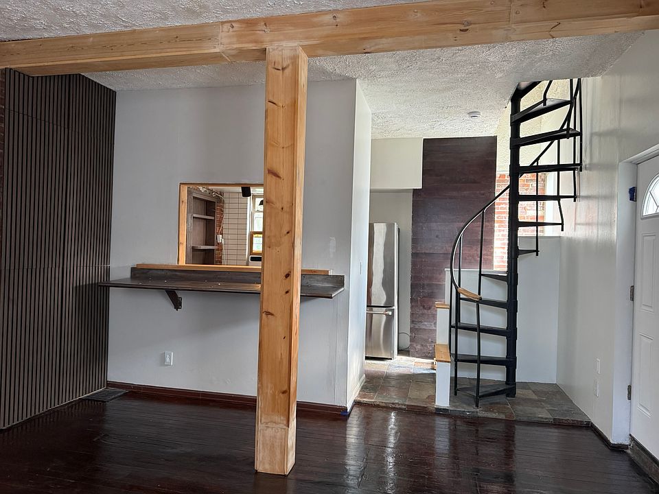 1st image of 2071 Fulton Rd #3