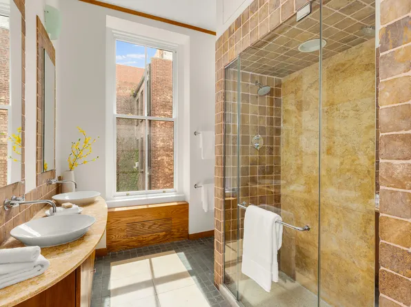 75 Columbia Heights image 16 of 31