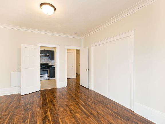 4th image of 411 15th Ave #15