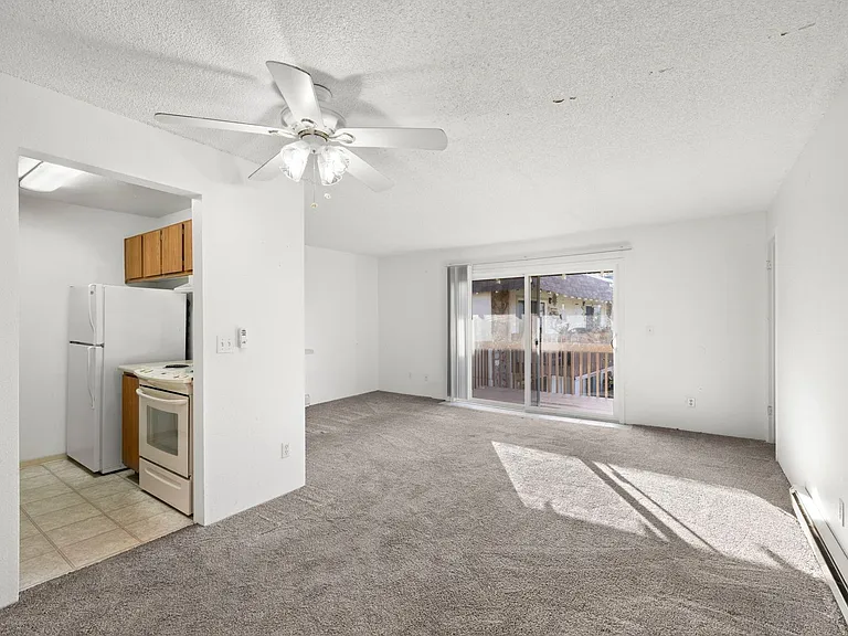 22749 Marine View Dr S — Photo 32