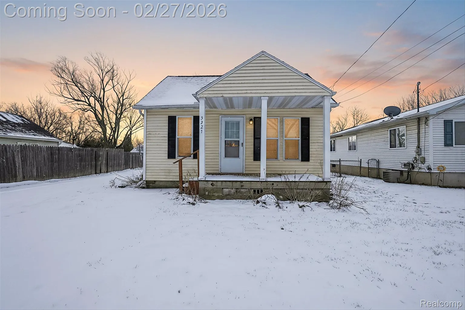 5227 Dania St photo 1