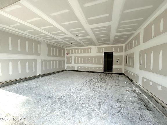 5th image of 1702 Cardinal Drive