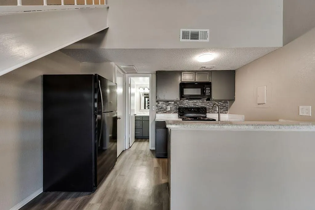 1 bed, 510 sqft, $1,095 — Photo 2