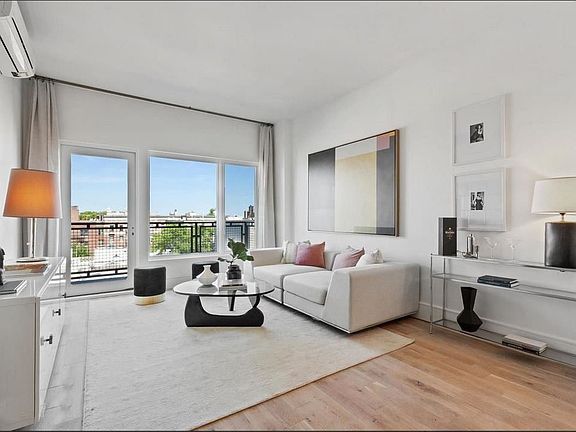 4th image of 15 E 19th St #5D