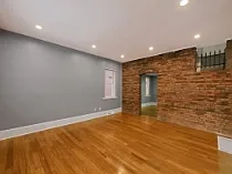 145 E Kossuth St #145 — Photo 5