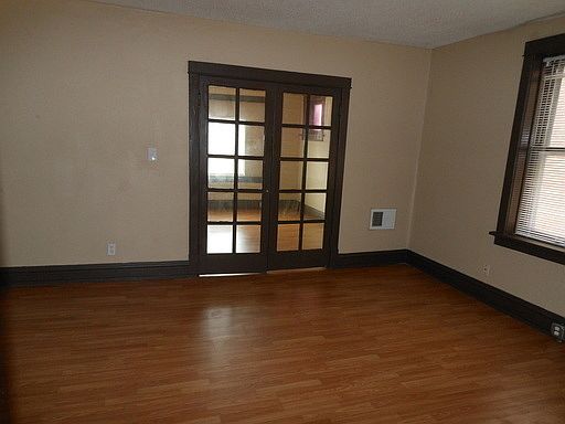 3rd image of 4242 Dewey Ave APT 1N