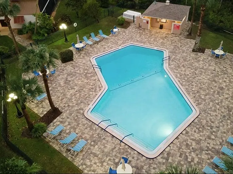 130 Jasmine Woods Ct #9D — Photo 18