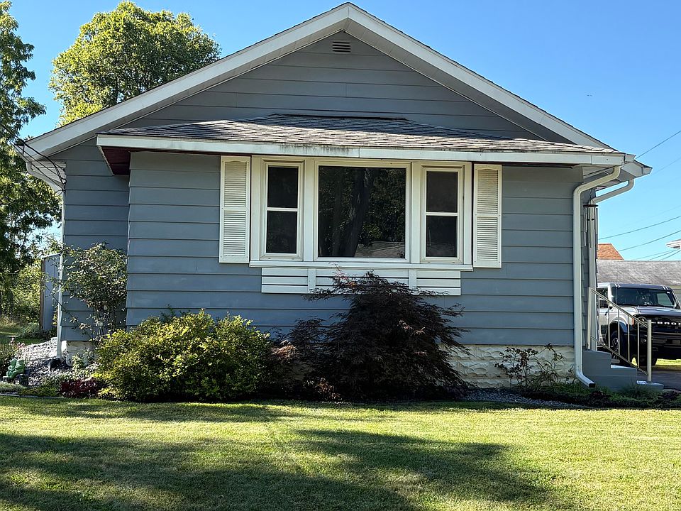 1st image of 968 S 13th St