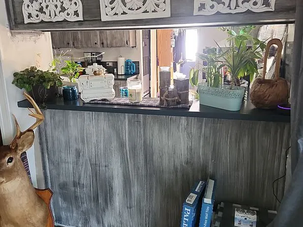 15 Wall St, Ashley, OH 43003