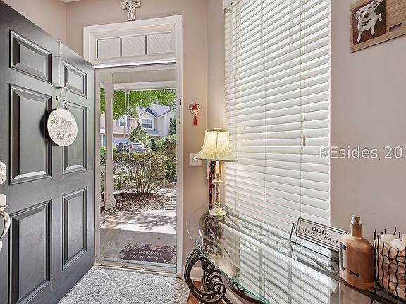 5th image of 8 Maidencane St