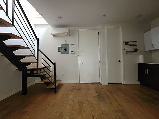 5th image of 824 Saint Johns Pl #4AA