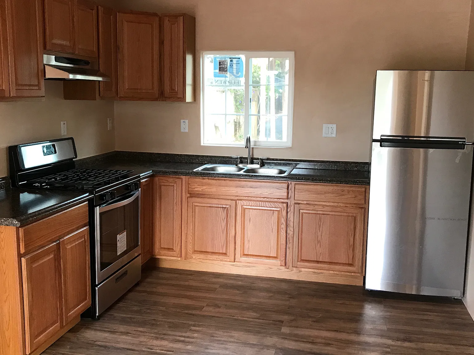 1 bed, 500 sqft, $2,250 — Photo 2