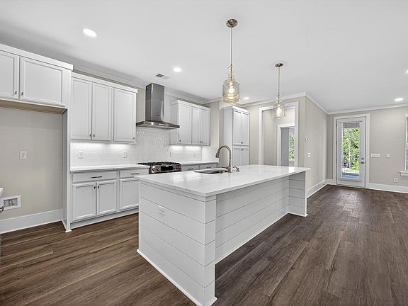 4th image of 2046 Shallow Bluff Ct
