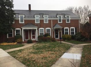 3525 S Wakefield St, Arlington, VA 22206
