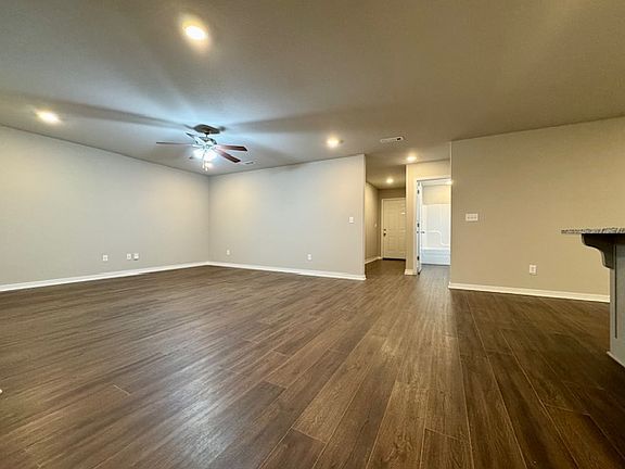 5th image of 2315 W Persimmon St #2