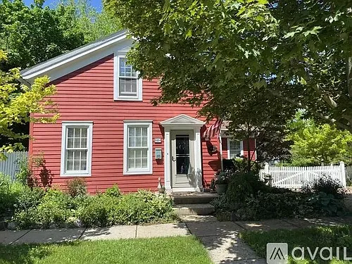 324 Sage St Photo 1