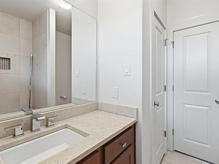 4124 Valley View Rd #4B — Photo 28