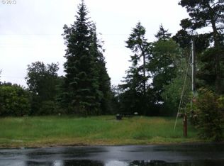 10 Village St, Florence, OR 97439