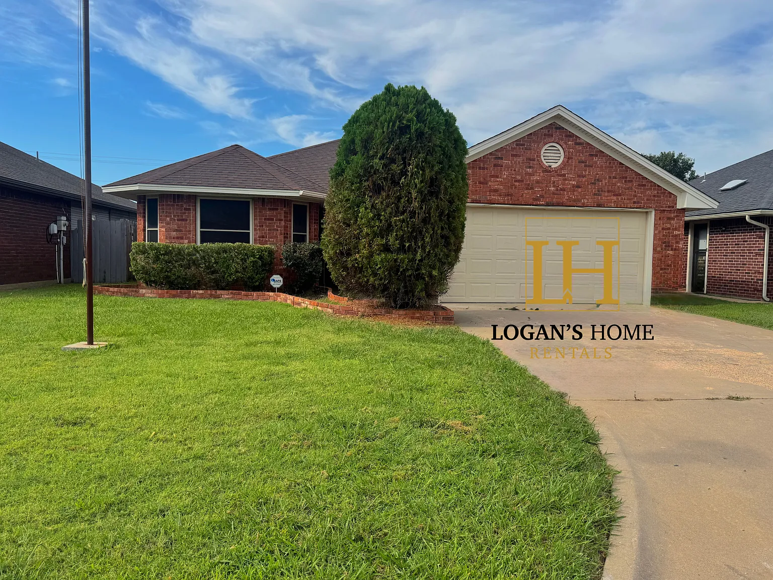 3 bed, 1327 sqft, $1,500 — Photo 1