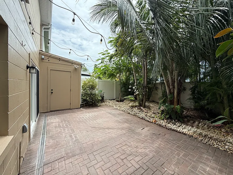 2540 W Tennessee Ave — Photo 20