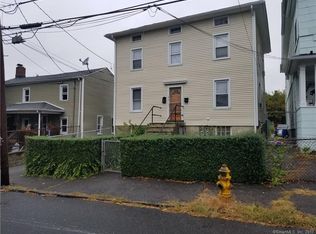 92 Milne St, Bridgeport, CT 06604