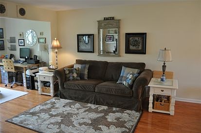 5th image of 249 W Lynn Dr Unit 4