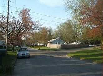 2nd image of 226 Old Farm Rd