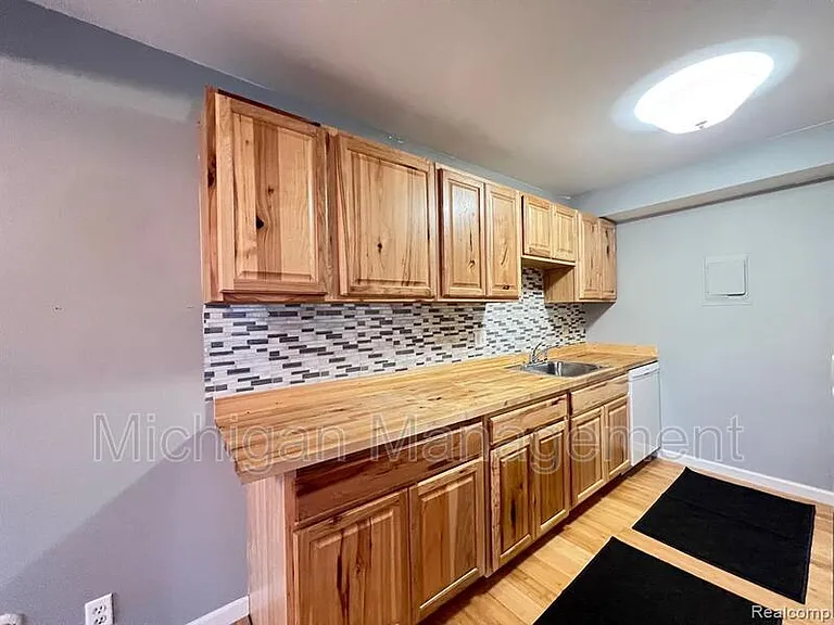 2152 Pauline Blvd #207 — Photo 9