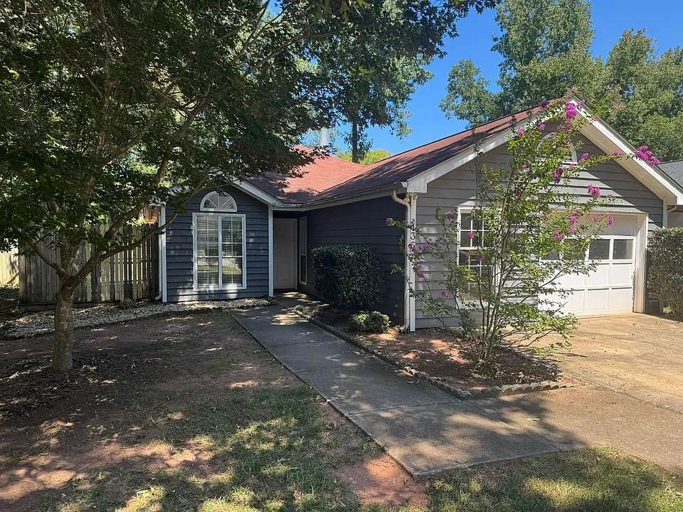 135 Greenwood Ln