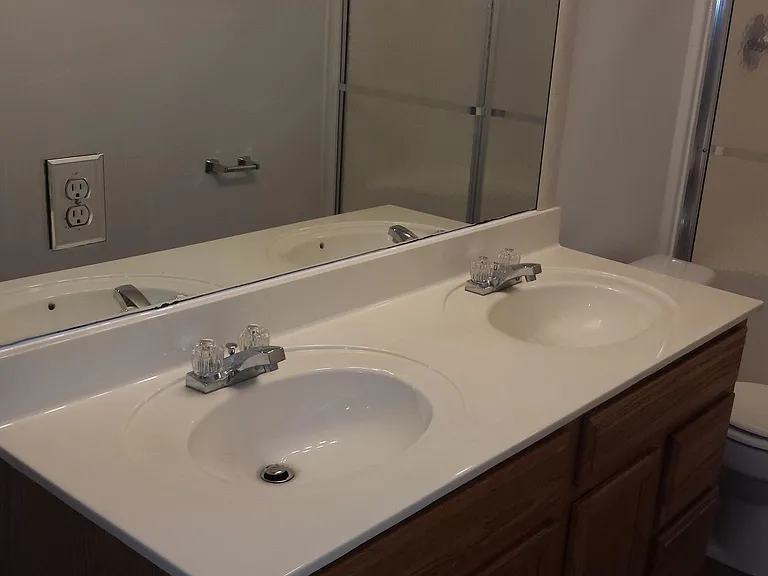 137 Rockyreef Cir — Photo 39