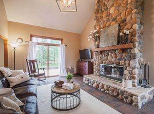 N67W27275 Silver Spring Dr, Lisbon, WI 53089