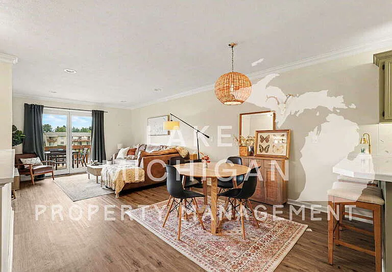 6092 Pebble Dr — Photo 4