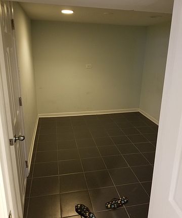 4th image of 4919 W Kamerling Ave