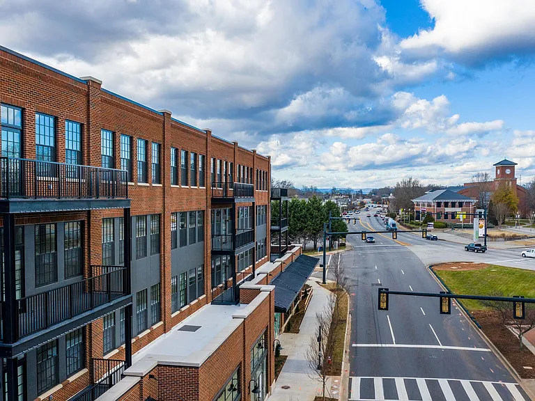Canvas Lofts — Photo 12
