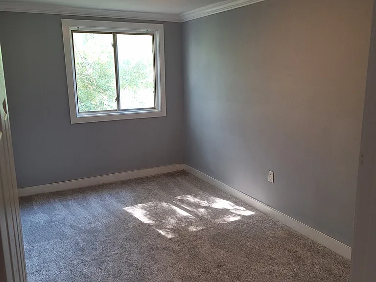 2844 Hartford St SE #203 — Photo 9