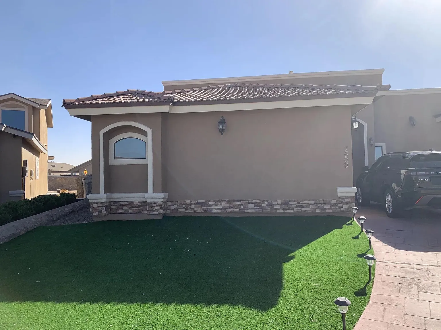 4 bed, 1847 sqft, $2,250 — Photo 2