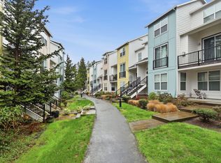2004 NW Cadbury Ave APT 213, Hillsboro, OR 97006