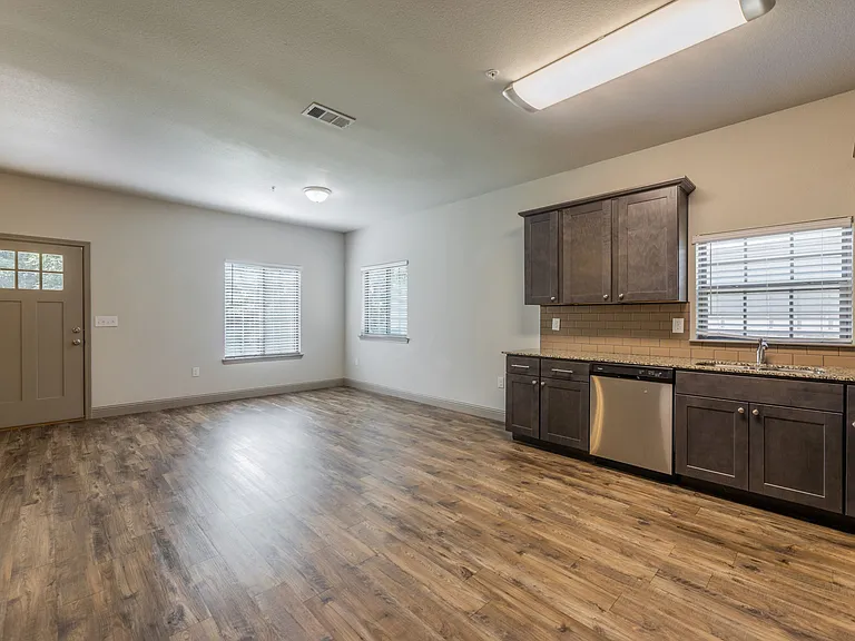 509 Eureka St #200 — Photo 5