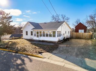 302 Quarry St, Baraboo, WI 53913