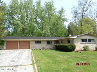 7097 Little Paw Paw Lake Rd, Coloma, MI 49038