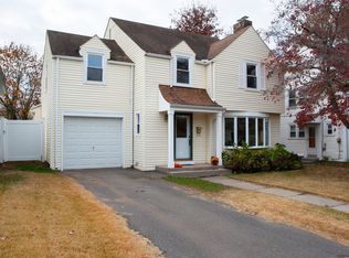 11 High St, West Hartford, CT 06119